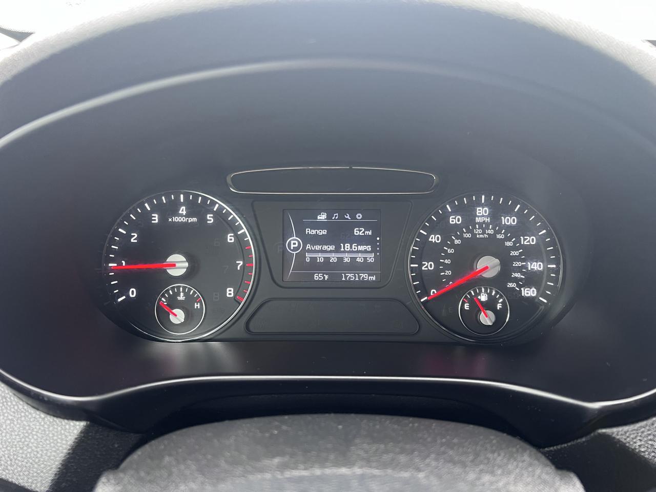 Kia Sorento FWD 4dr 2.4L LX 2016