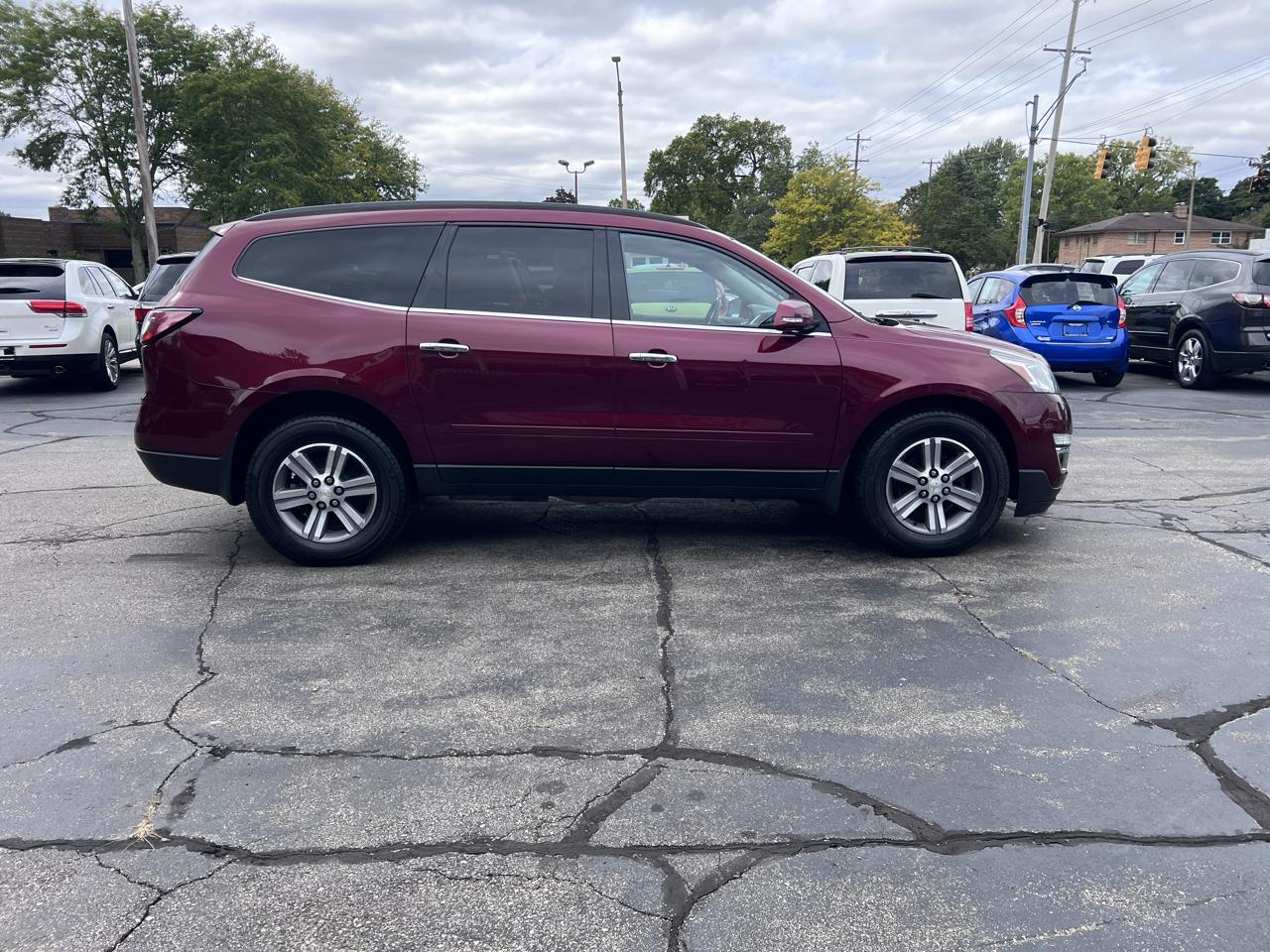 Chevrolet Traverse FWD 4dr LT w/1LT 2015
