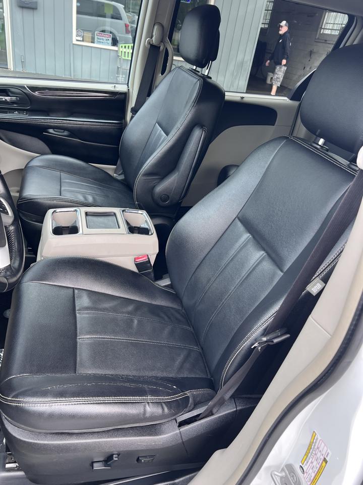 Chrysler Town & Country 4dr Wgn Touring 2015