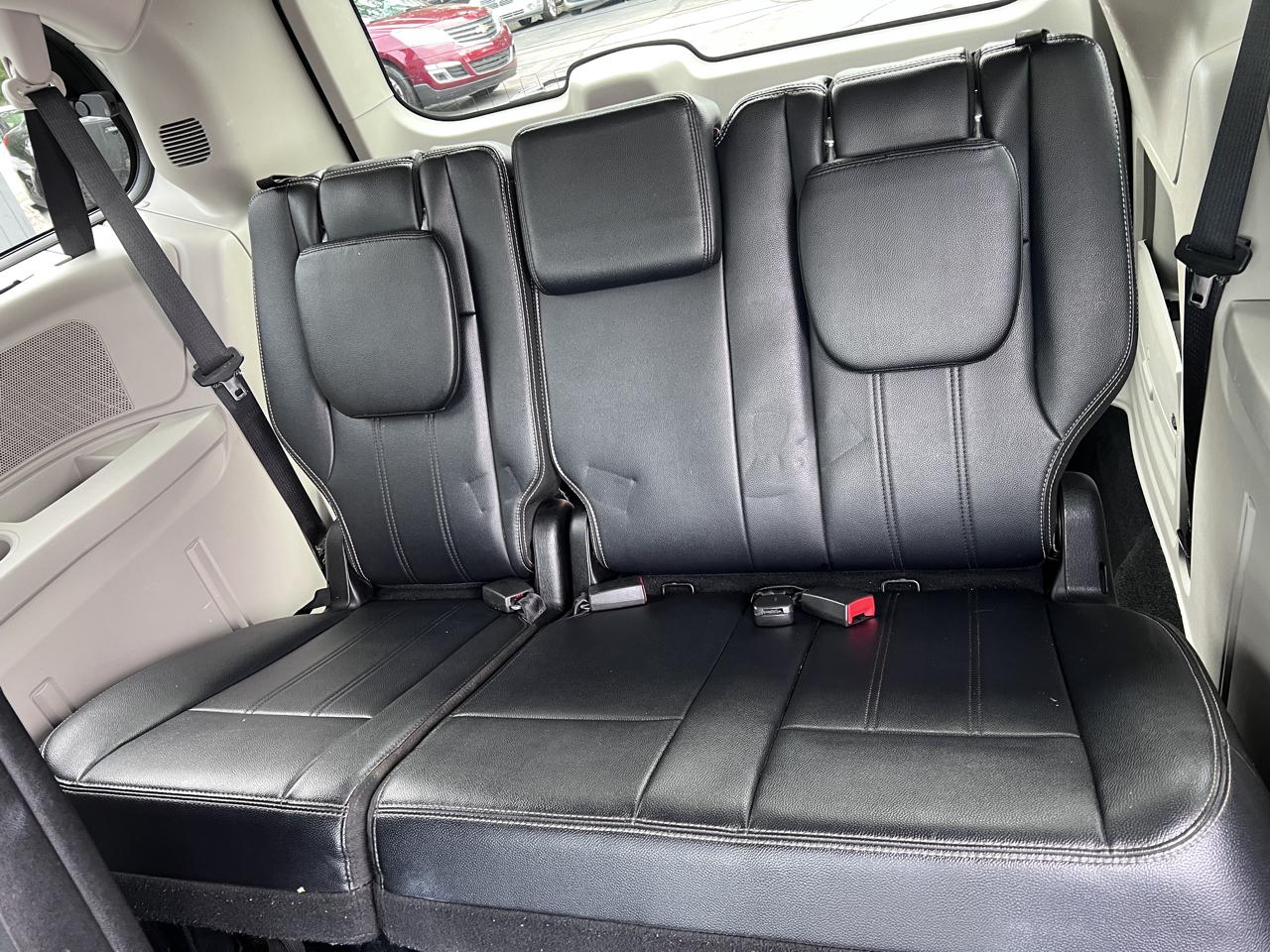 Chrysler Town & Country 4dr Wgn Touring 2015
