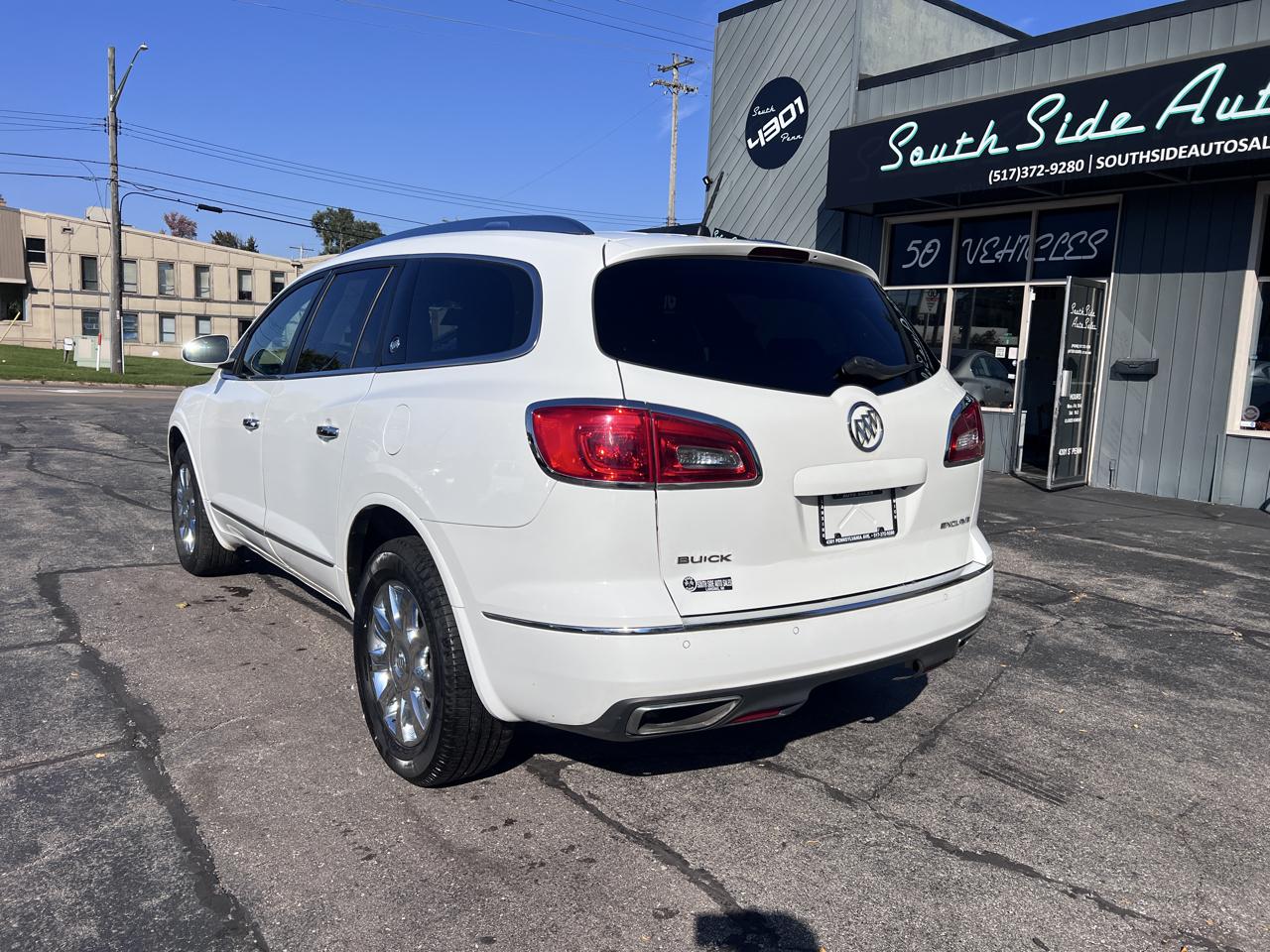 Buick Enclave FWD 4dr Leather 2017