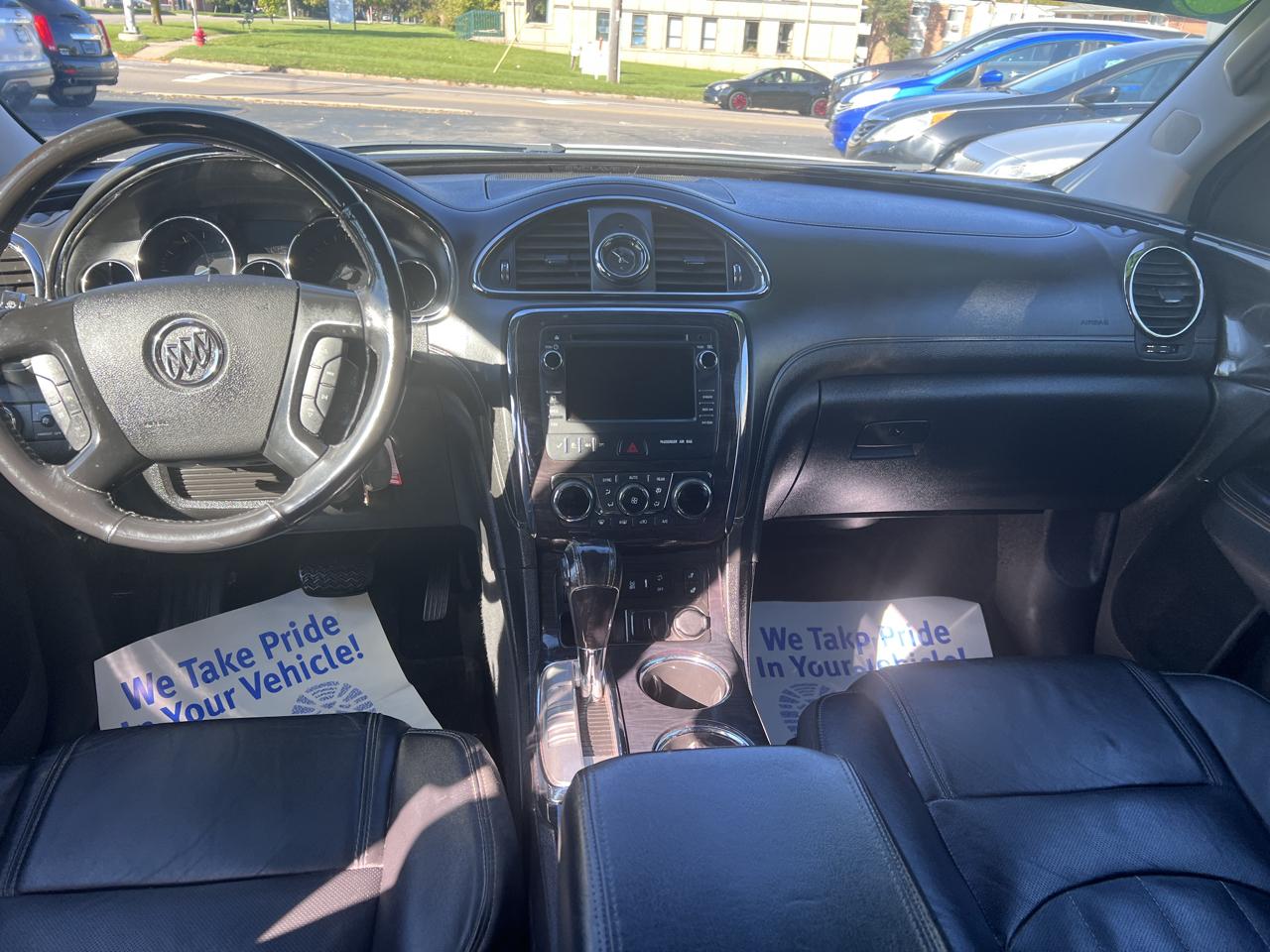 Buick Enclave FWD 4dr Leather 2017