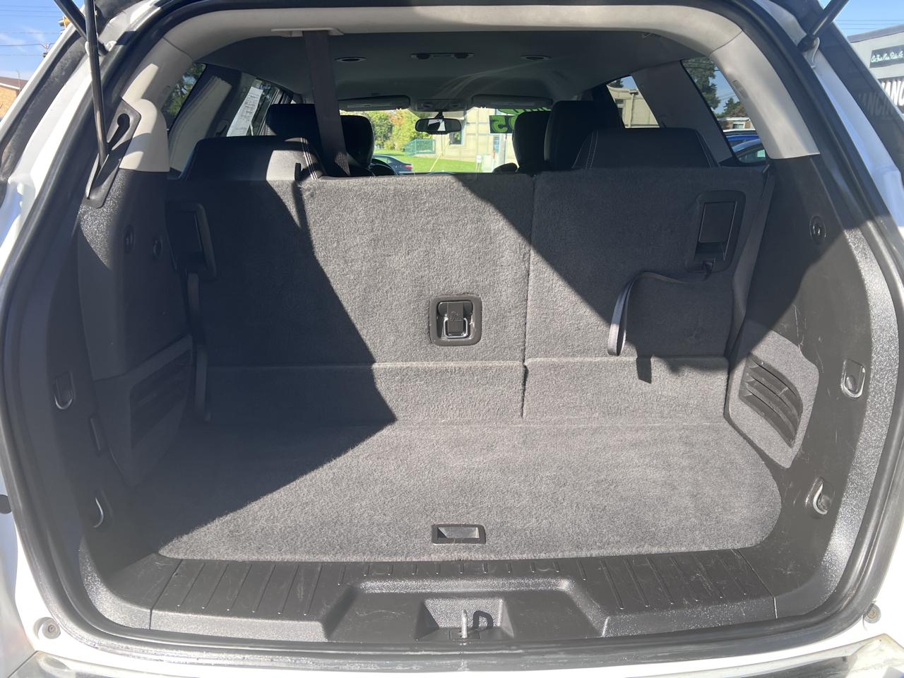 Buick Enclave FWD 4dr Leather 2017