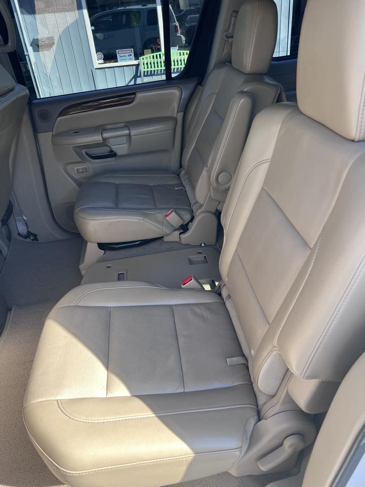 Nissan Armada 4WD 4dr Platinum 2012