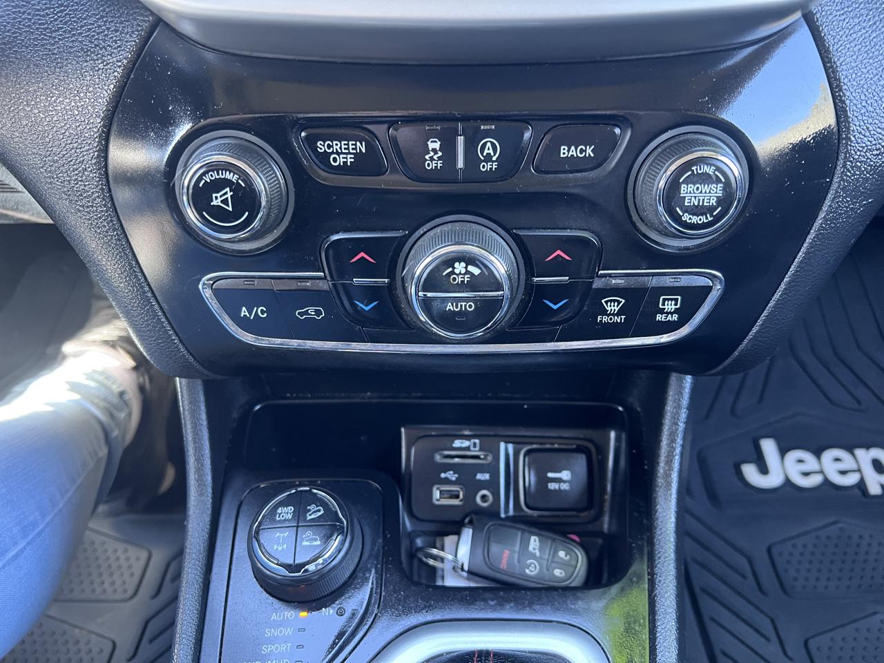 Jeep Cherokee Trailhawk 4x4 *Ltd Avail* 2017