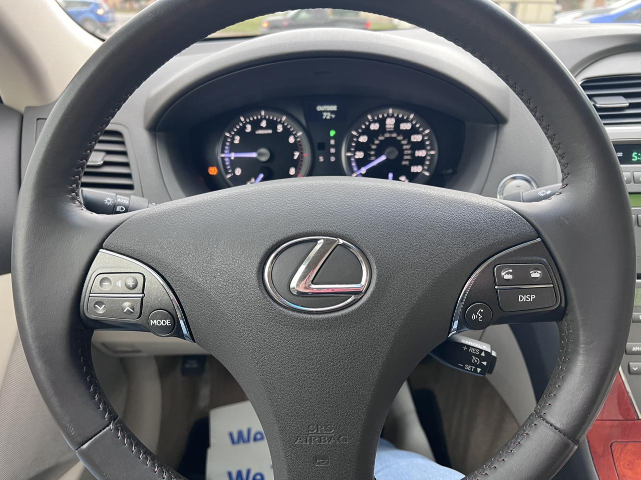 Lexus ES 350 4dr Sdn 2011