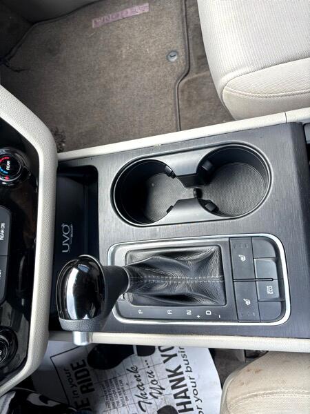 Kia Sedona  2015 Kia Sedona  2015