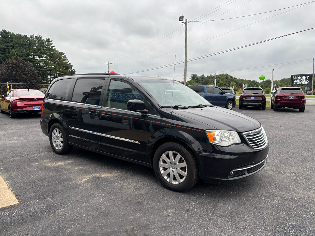 2015 Chrysler Town & Country Touring photo 4