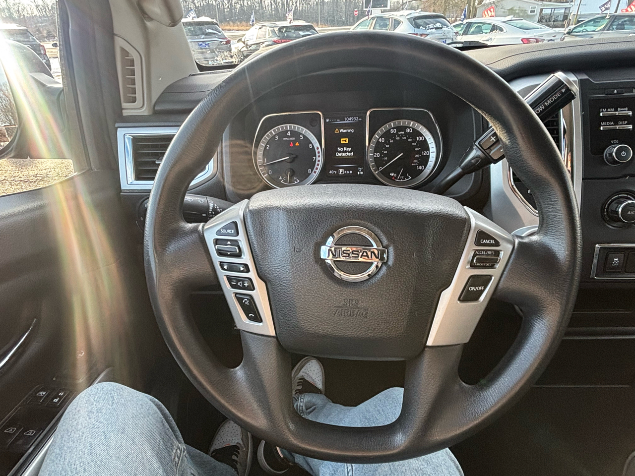 Nissan Titan  2017