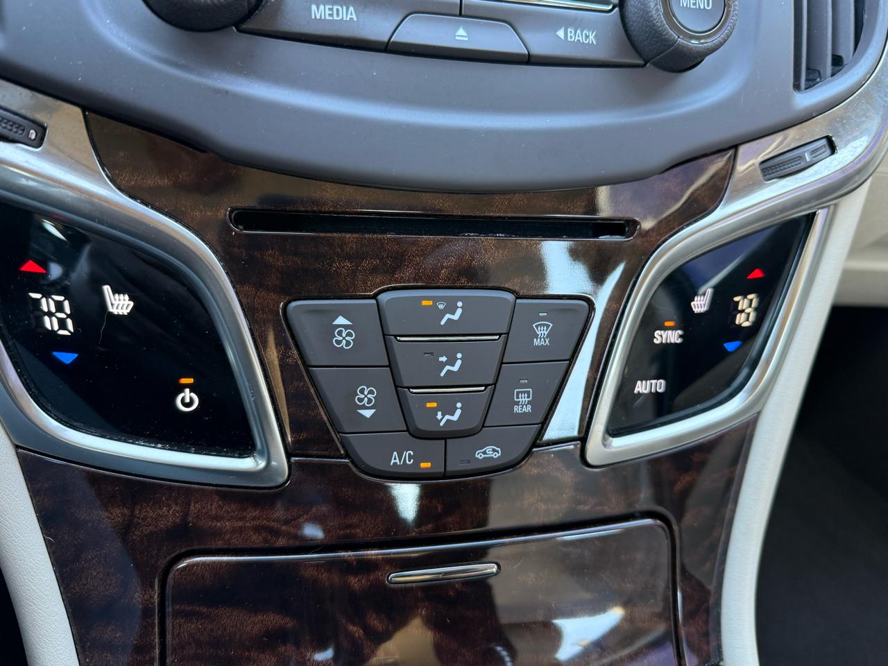 Buick LaCrosse  2016