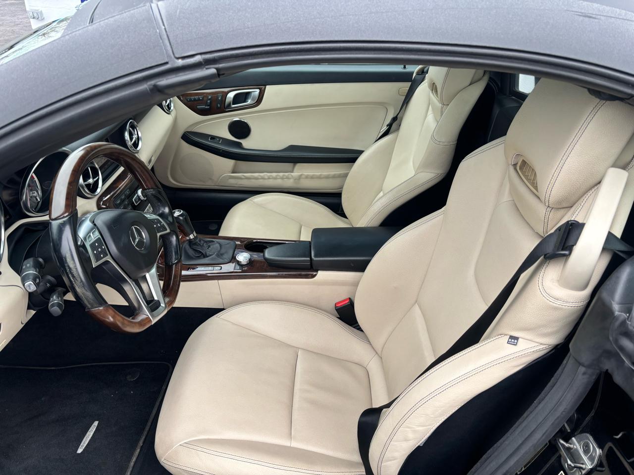 Mercedes-Benz SLK  2013