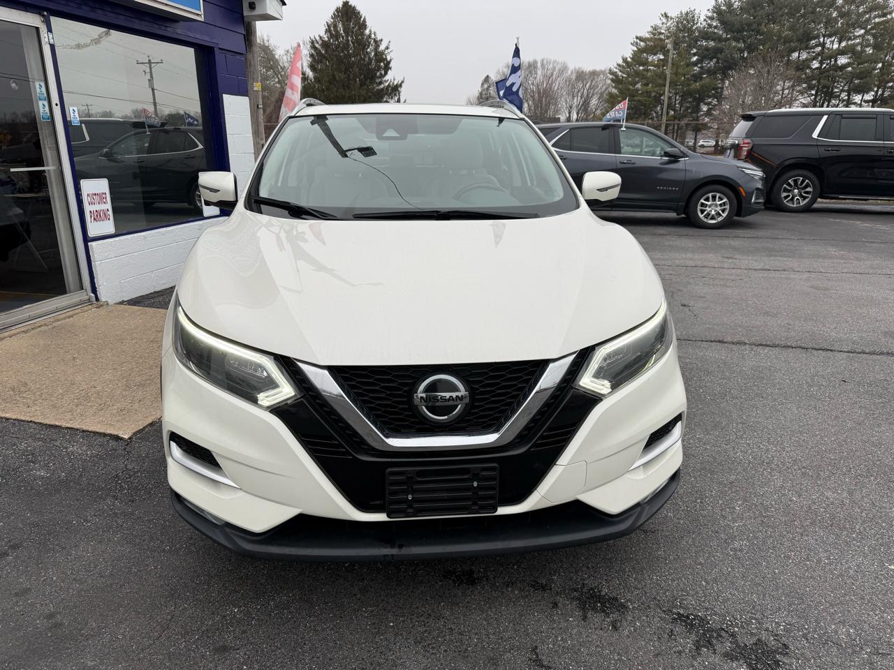 Nissan Rogue Sport  2021