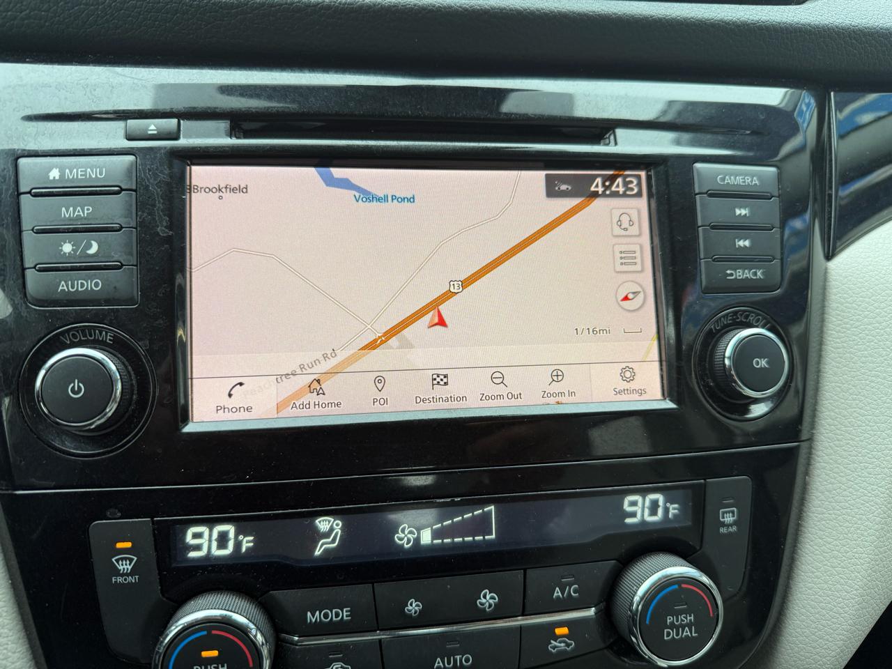 Nissan Rogue Sport  2021