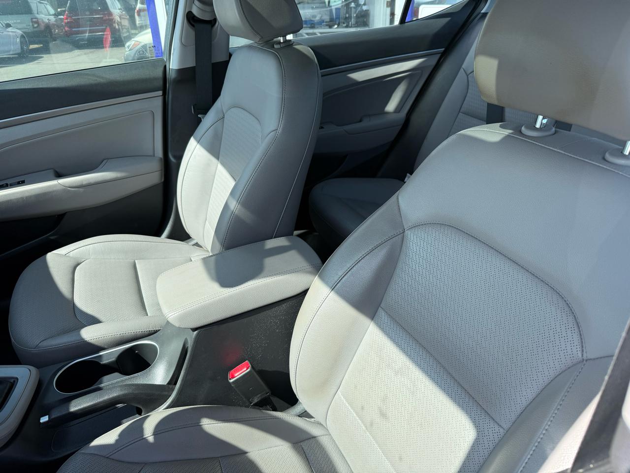 Hyundai Elantra  2018