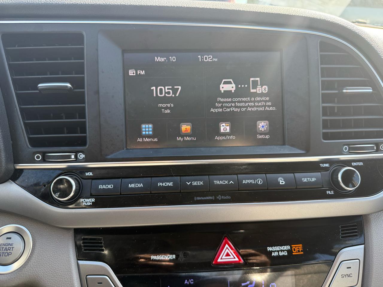 Hyundai Elantra  2018