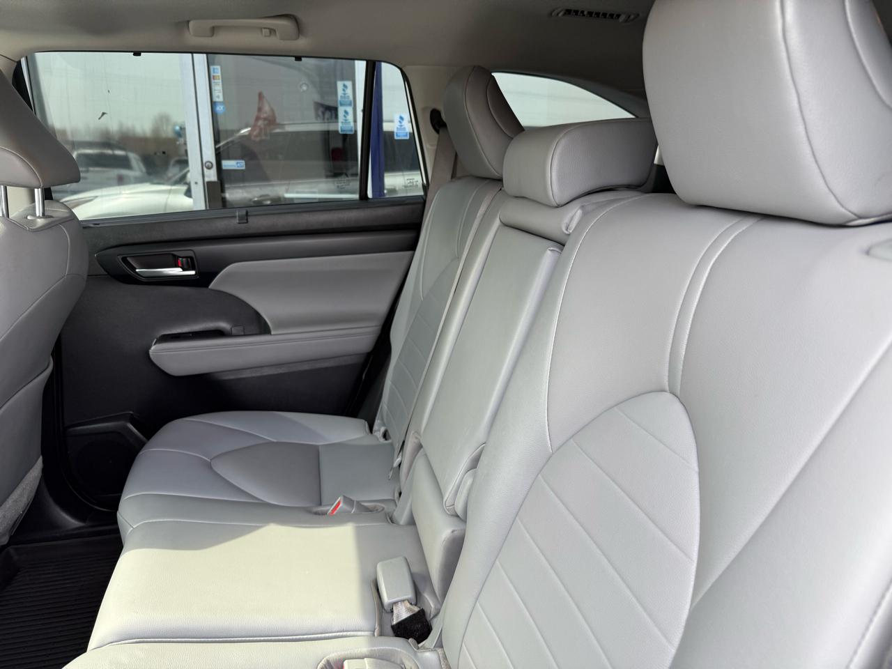 Toyota Highlander  2021