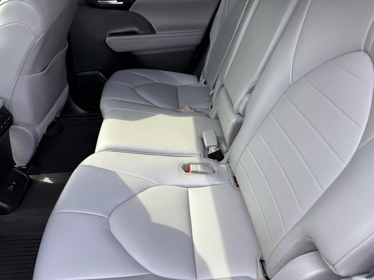 Toyota Highlander  2021