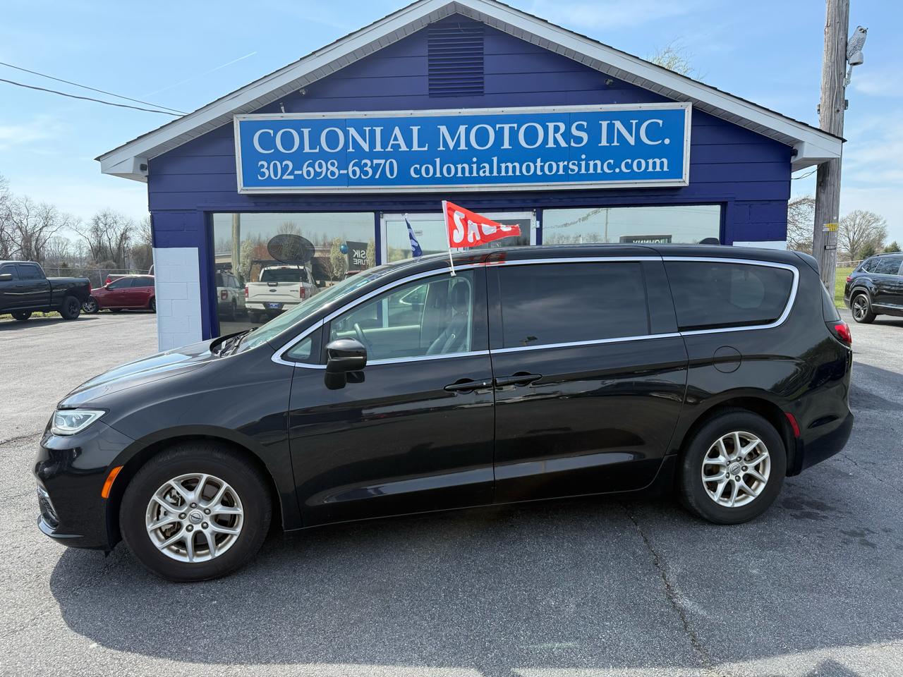 2023 Chrysler Pacifica Touring L