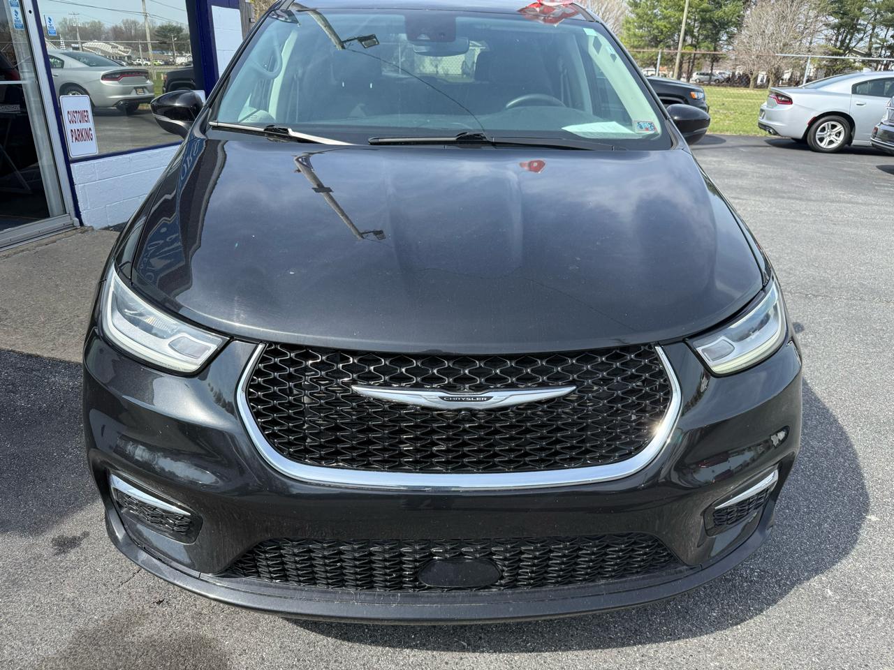 Chrysler Pacifica Touring L 2023