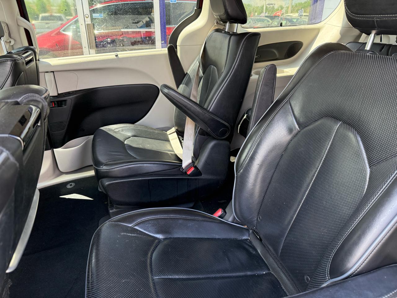 Chrysler Pacifica Hybrid  2018