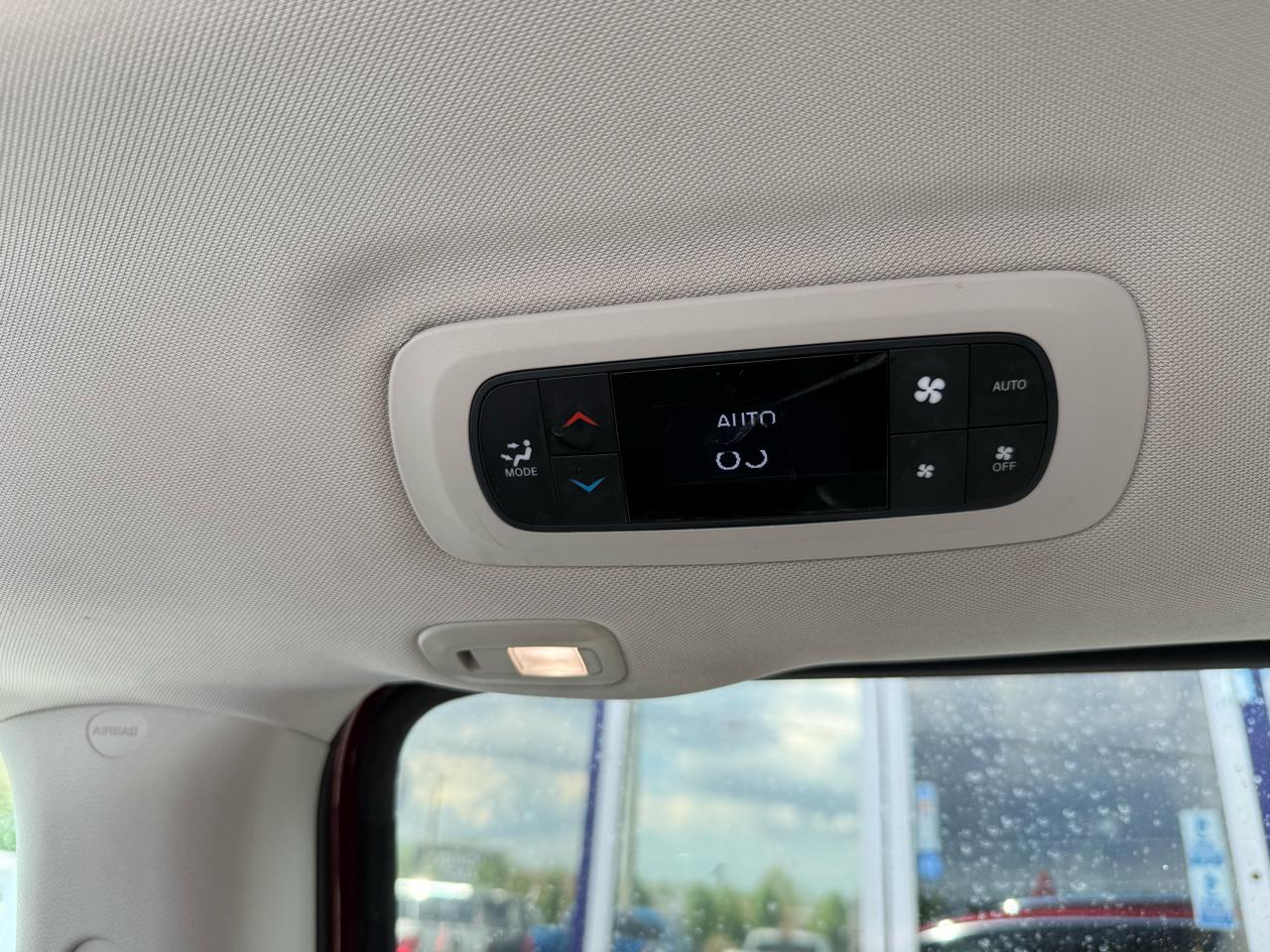 Chrysler Pacifica Hybrid  2018