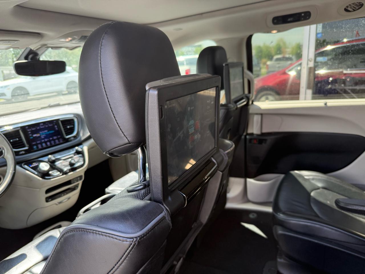 Chrysler Pacifica Hybrid  2018