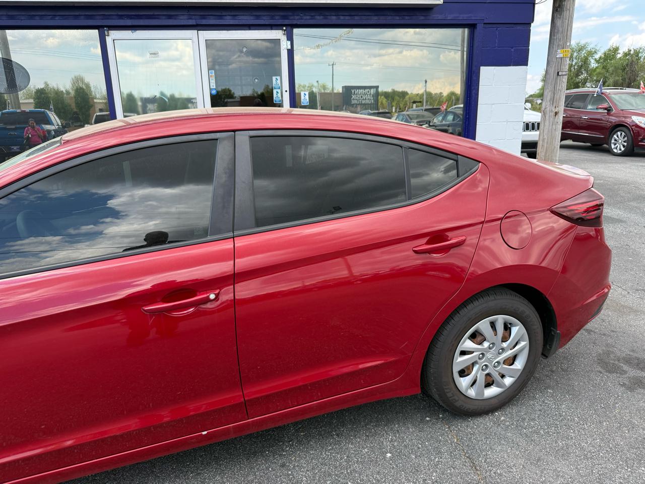 Hyundai Elantra  2020