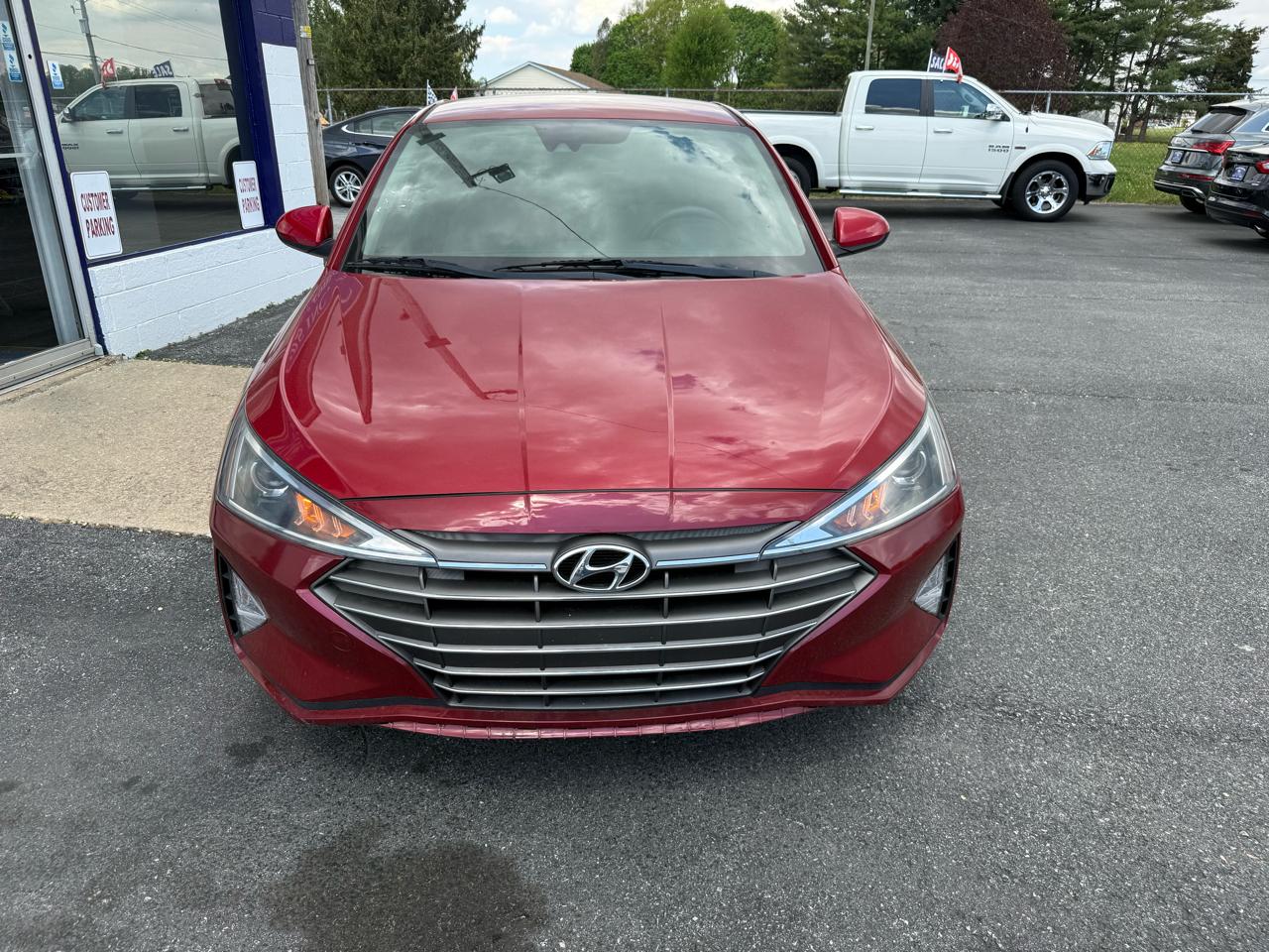Hyundai Elantra  2020