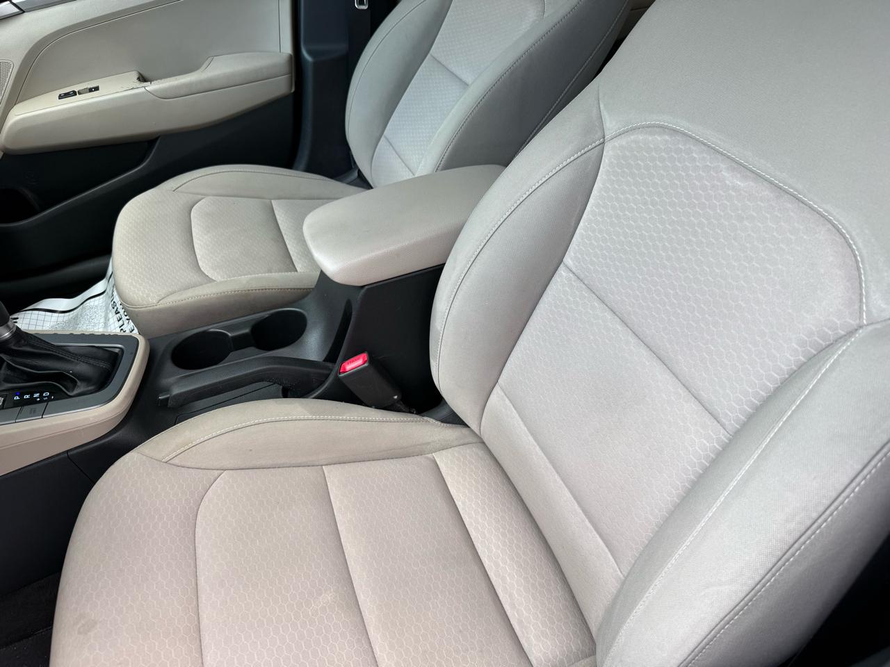 Hyundai Elantra  2020