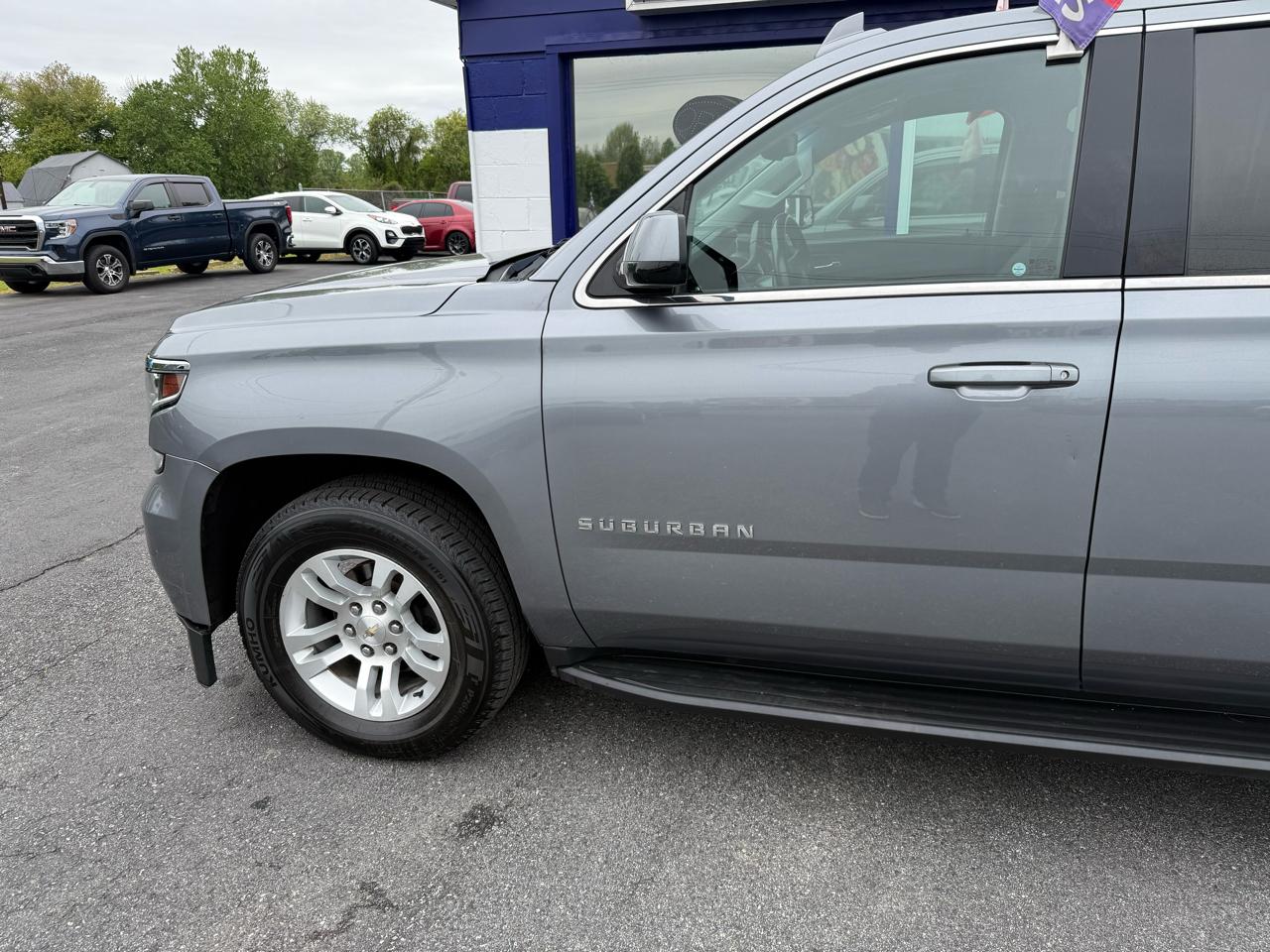 Chevrolet Suburban  2019