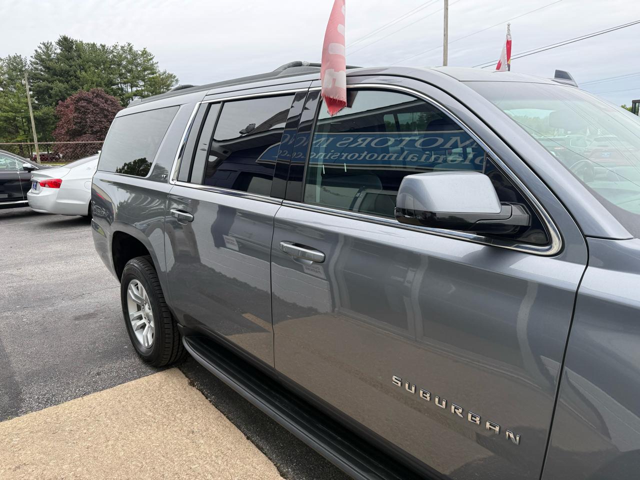 Chevrolet Suburban  2019