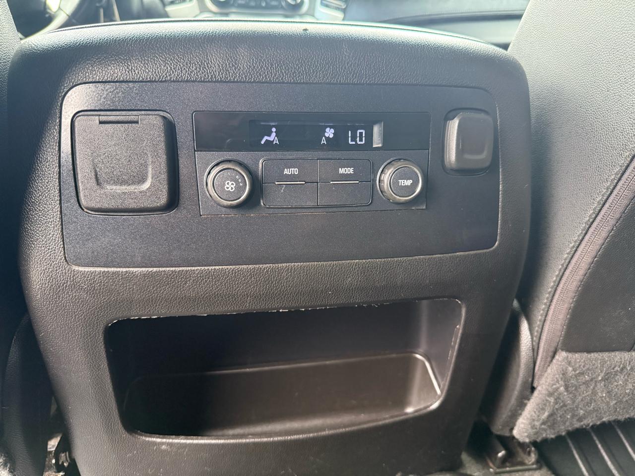 Chevrolet Suburban  2019