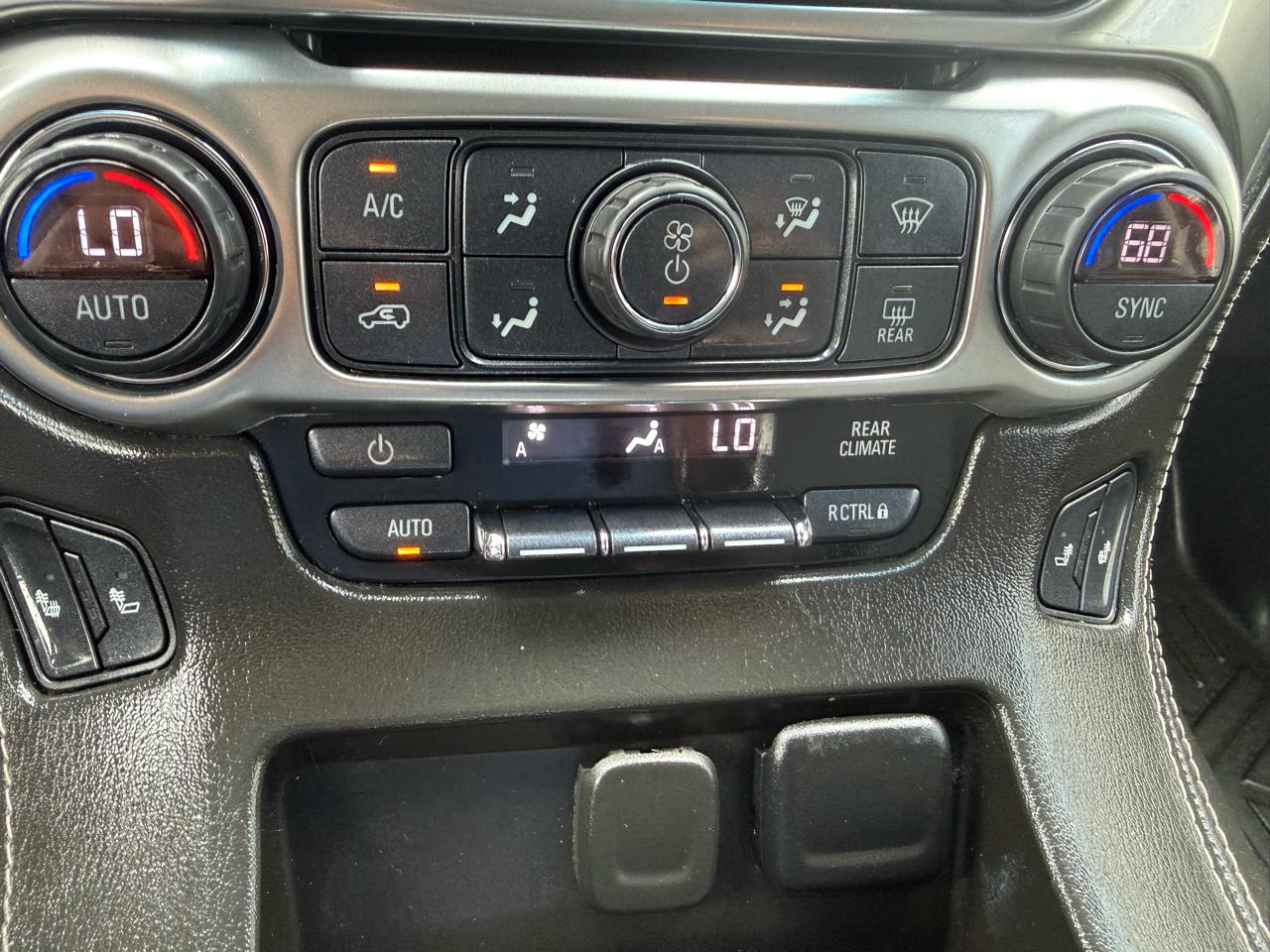 Chevrolet Suburban  2019