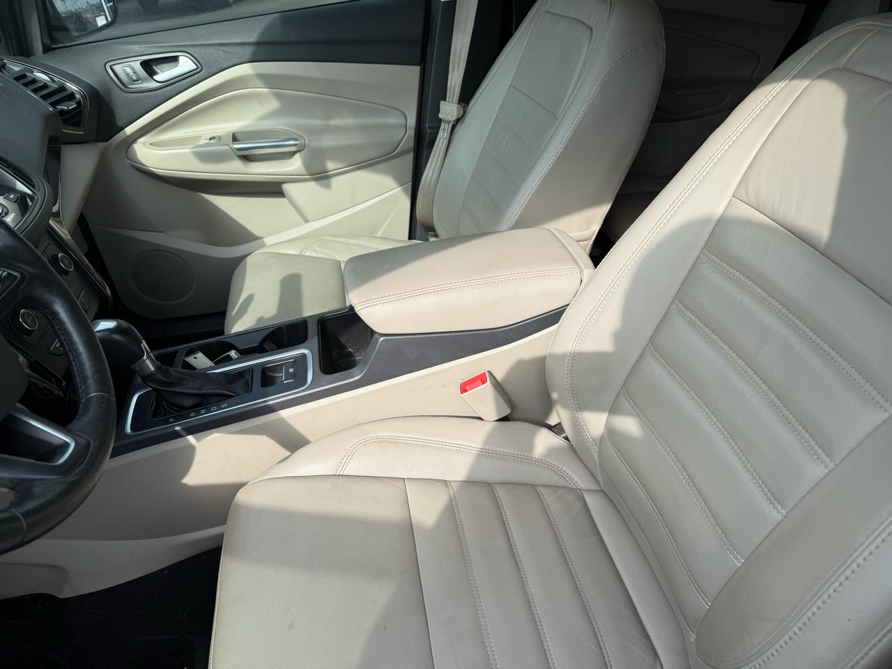 Ford Escape  2017