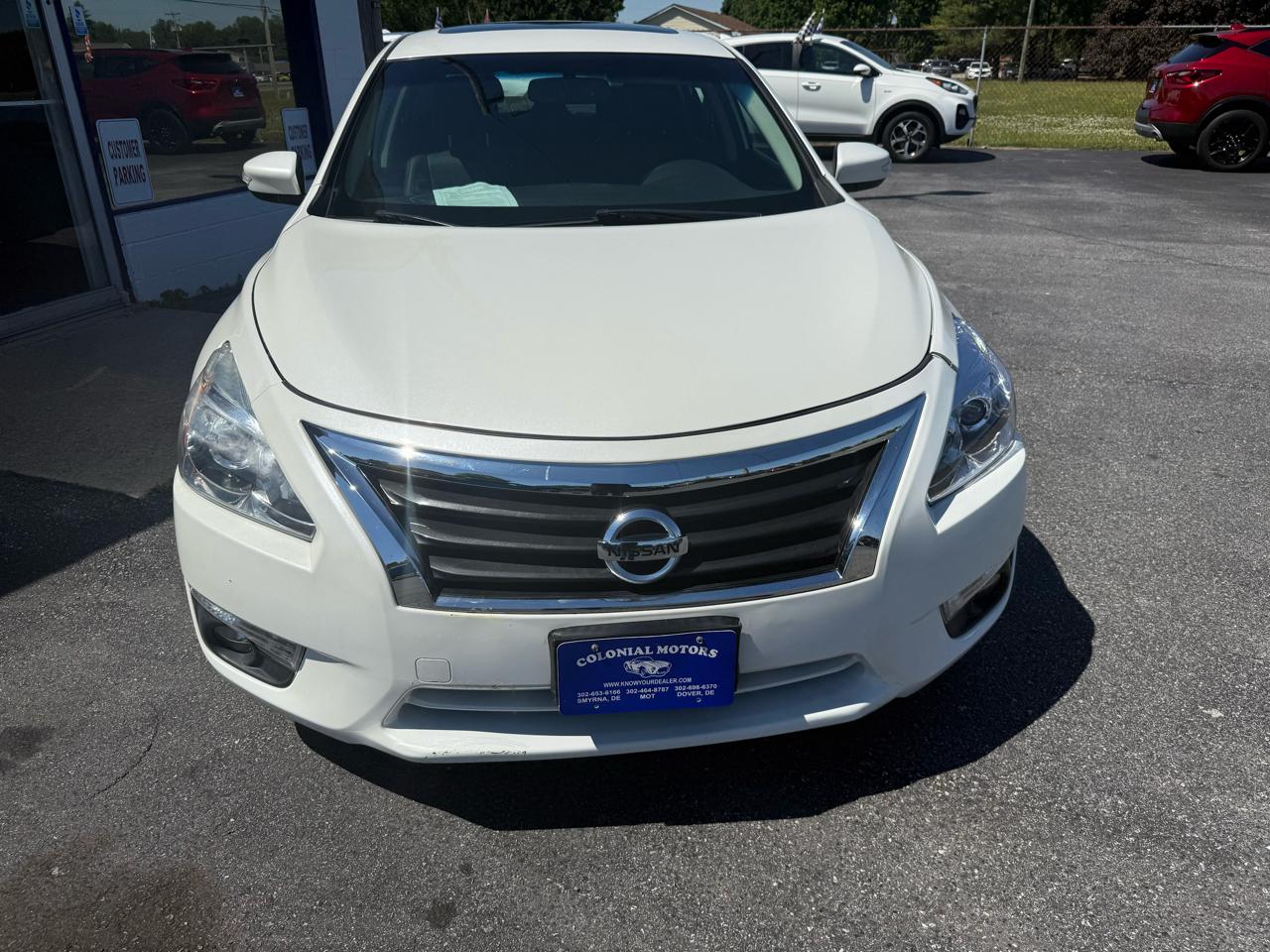 Nissan Altima  2015