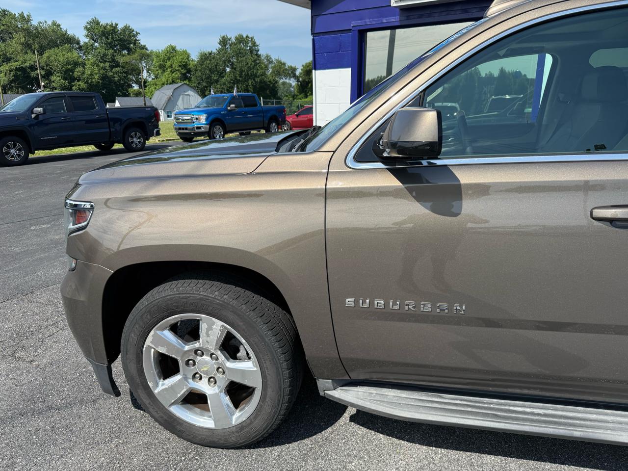 Chevrolet Suburban  2016