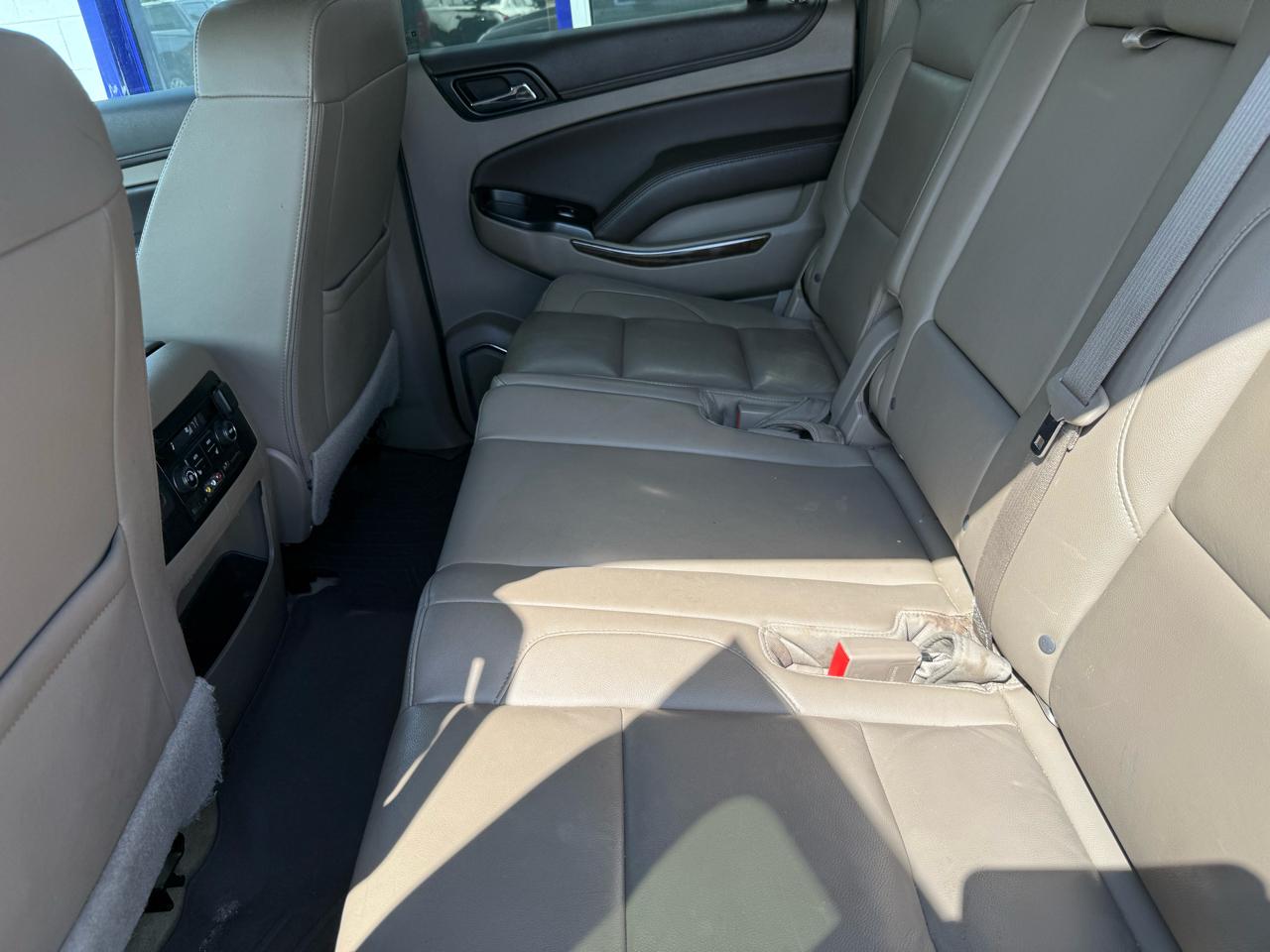 Chevrolet Suburban  2016