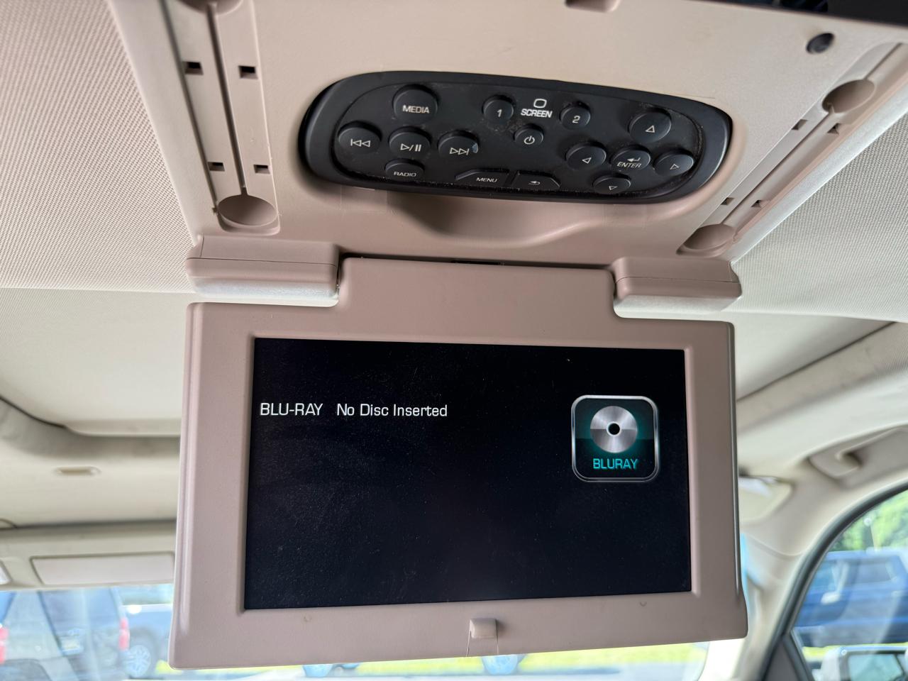 Chevrolet Suburban  2016
