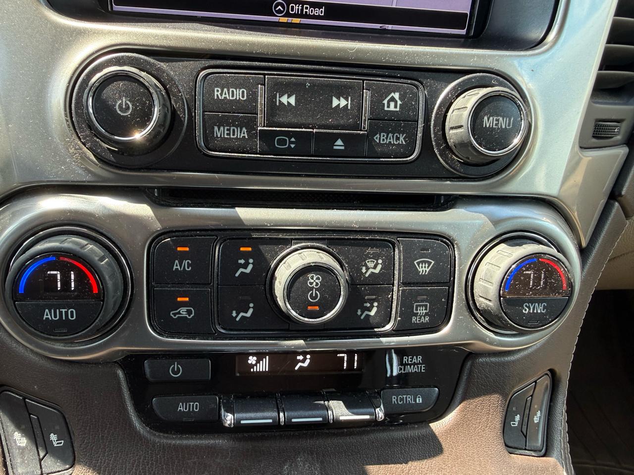 Chevrolet Suburban  2016