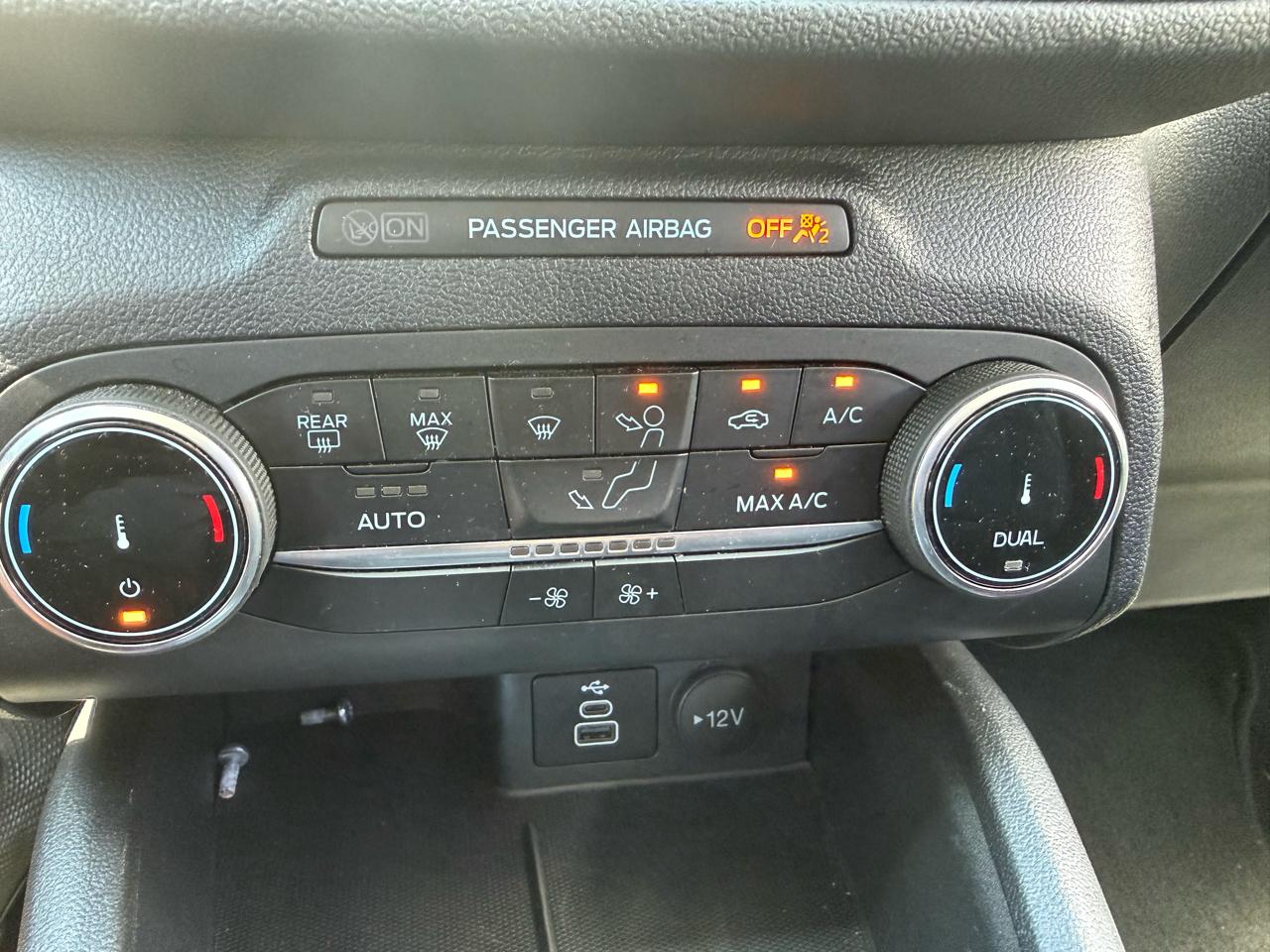 Ford Escape  2025