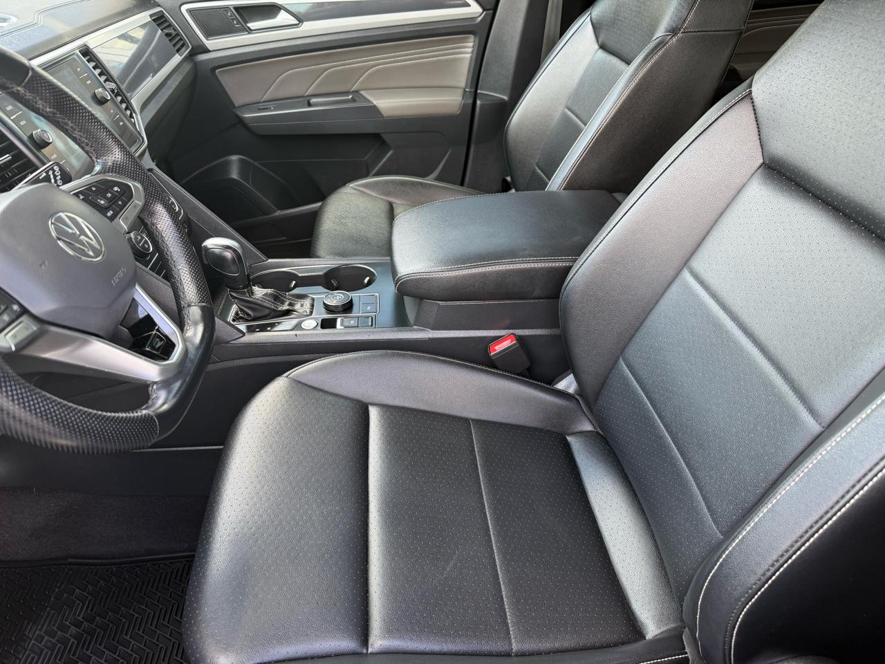 Volkswagen Atlas  2021