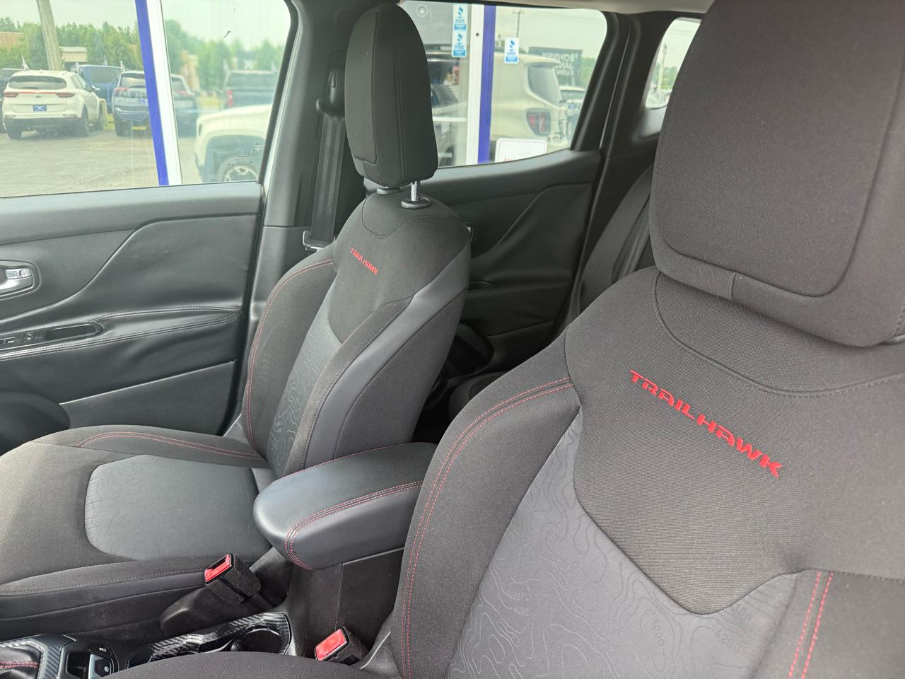 Jeep Renegade 4WD 4dr Trailhawk 2015