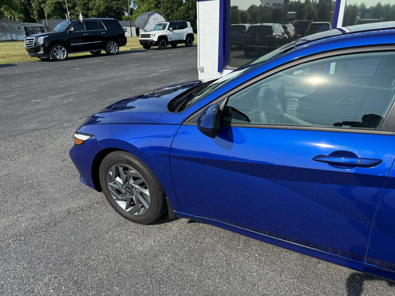 Hyundai Elantra  2024