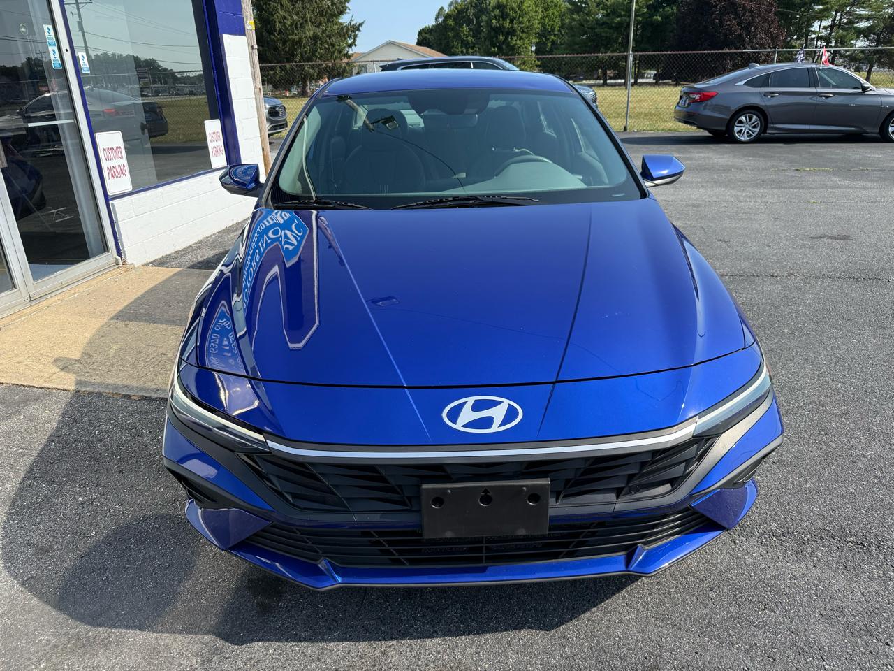 Hyundai Elantra  2024