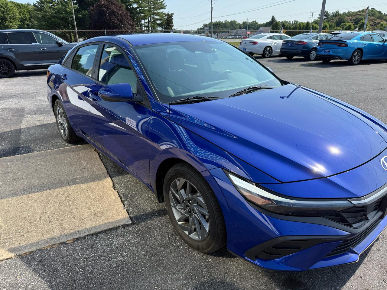 Hyundai Elantra  2024