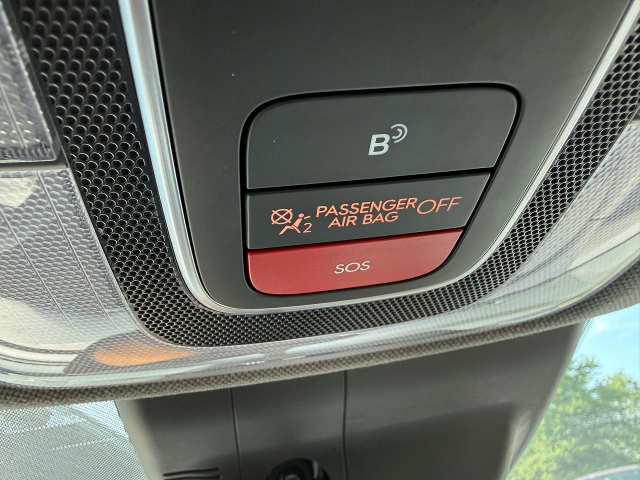 Hyundai Elantra  2024