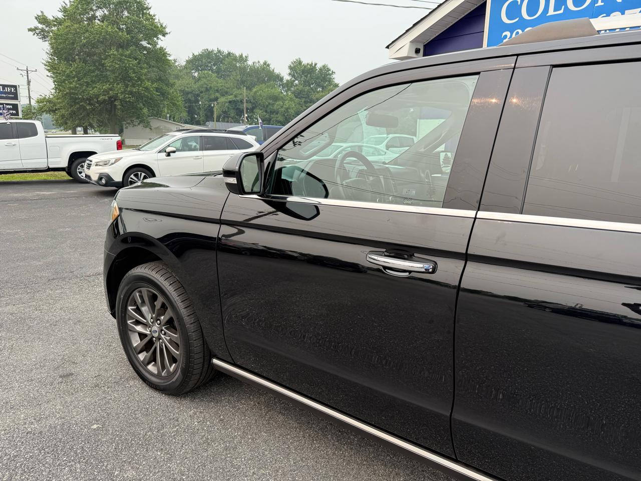 Ford Expedition  2021