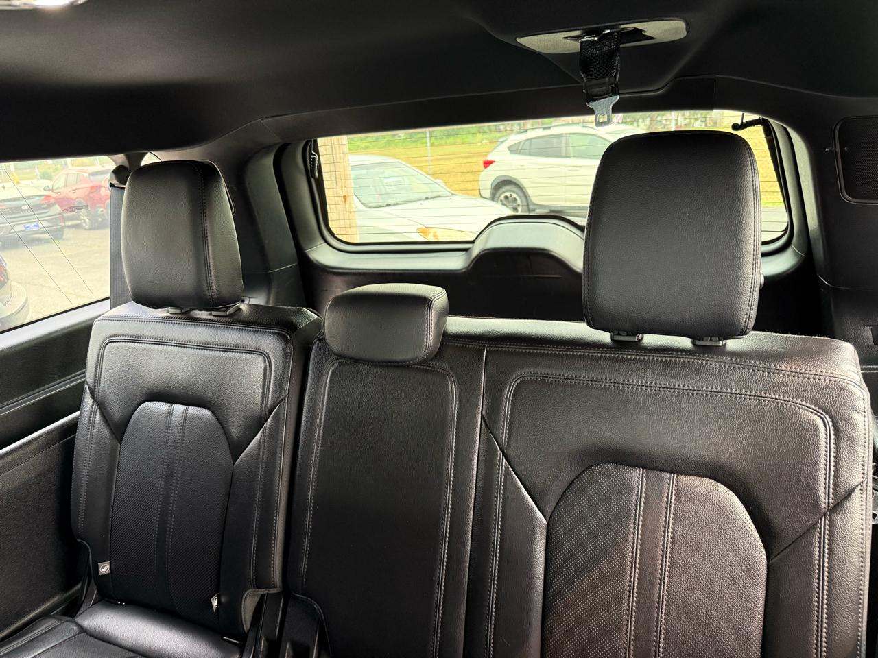 Ford Expedition  2021