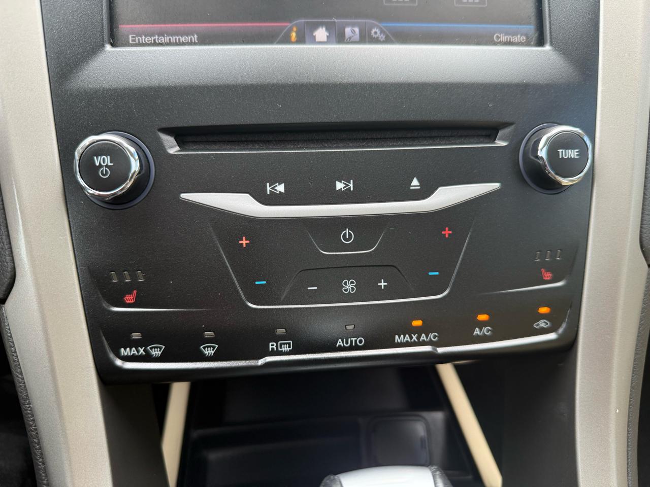 Ford Fusion Hybrid  2013