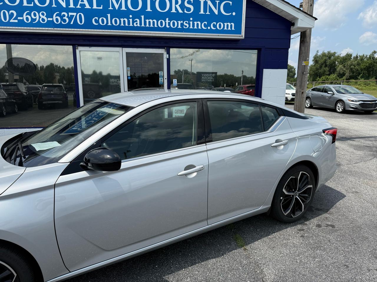 Nissan Altima  2024